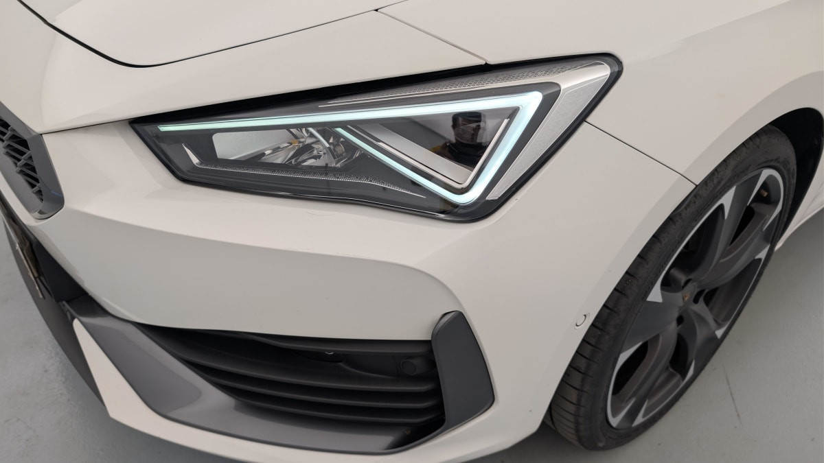 Vente en ligne Cupra Cupra Leon 1.4 E-HYBRID 245 CH DSG6 VZ au prix de 26 450 €