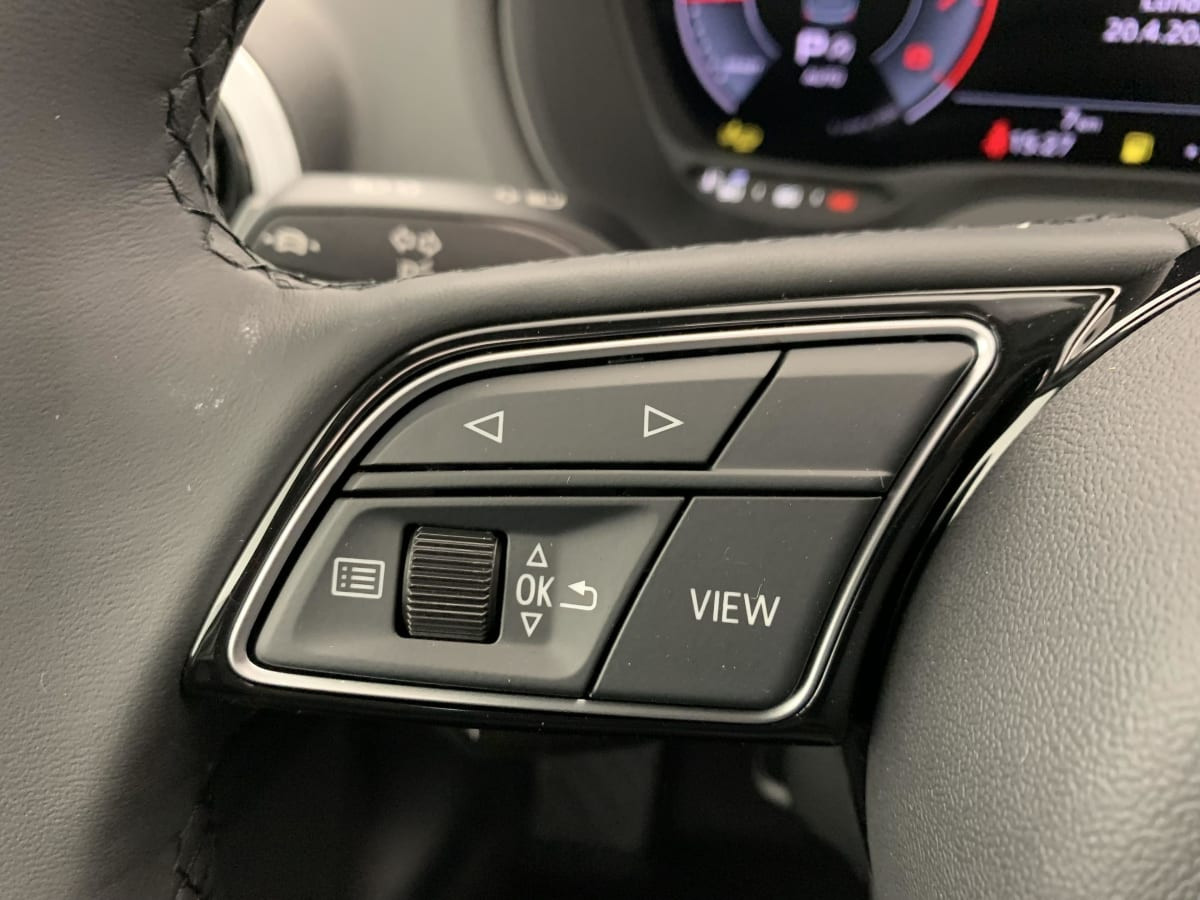 Vente en ligne Audi Q2 35 TFSI 150 S tronic 7 Design au prix de 37 580 €