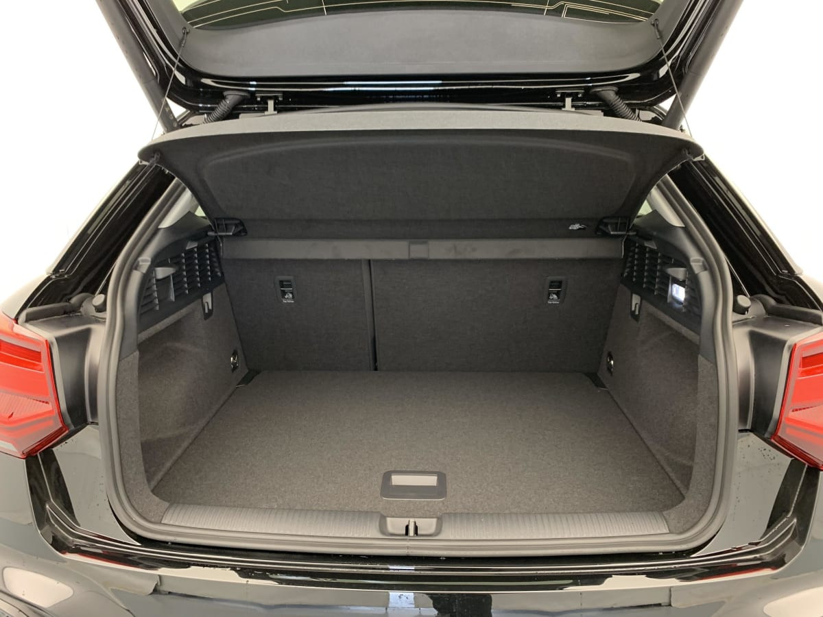 Vente en ligne Audi Q2 35 TFSI 150 S tronic 7 Design au prix de 37 580 €