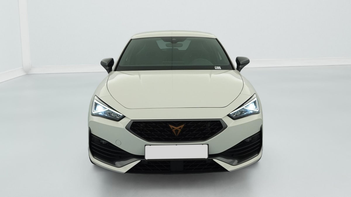 Vente en ligne Cupra Cupra Leon 1.4 E-HYBRID 245 CH DSG6 VZ au prix de 26 450 €