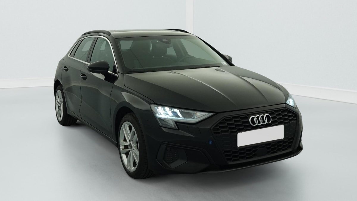 Audi A3 30 TFSI Mild Hybrid 110 S tronic 7 Design occasion de 2022 en vente à Rennes