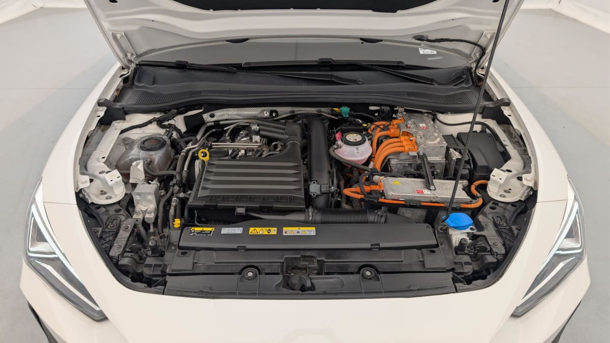 Vente en ligne Cupra Cupra Leon 1.4 E-HYBRID 245 CH DSG6 VZ au prix de 26 450 €