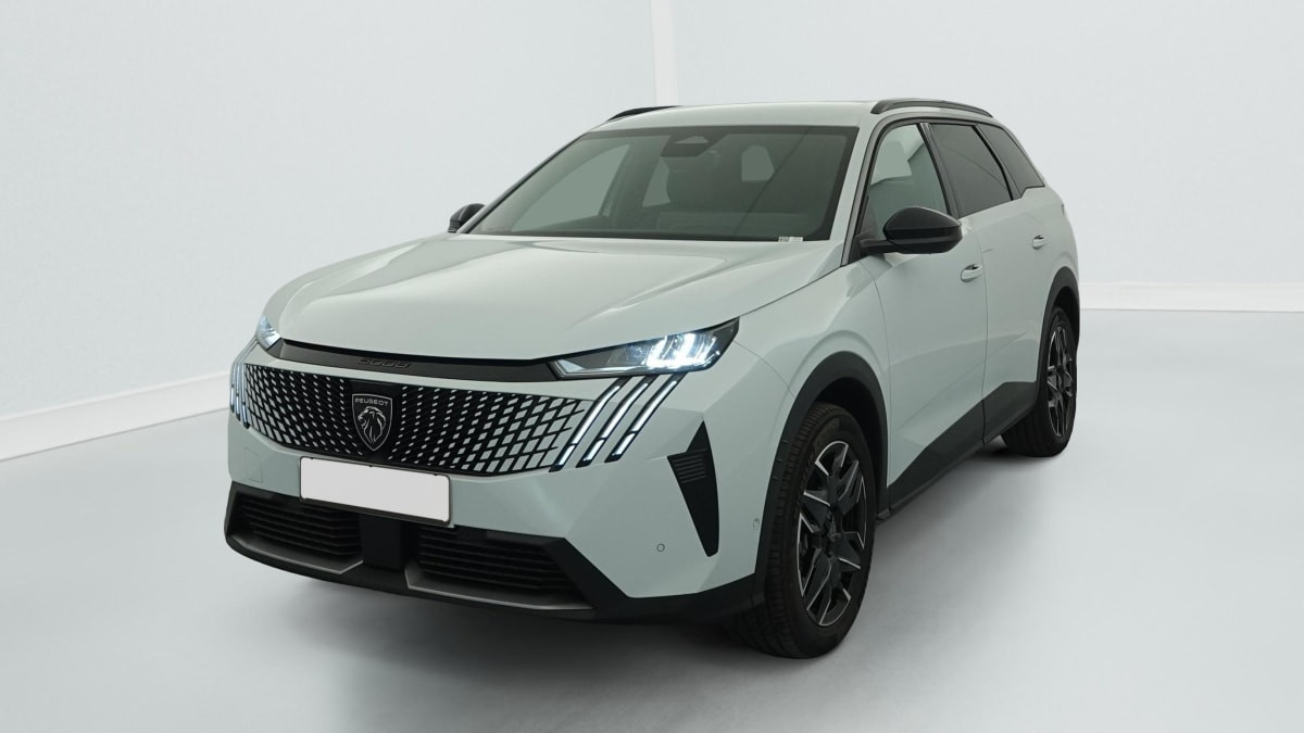 Peugeot 5008 HYBRID 145 CH E-DCS6 ALLURE occasion de 2025 en vente à Rennes