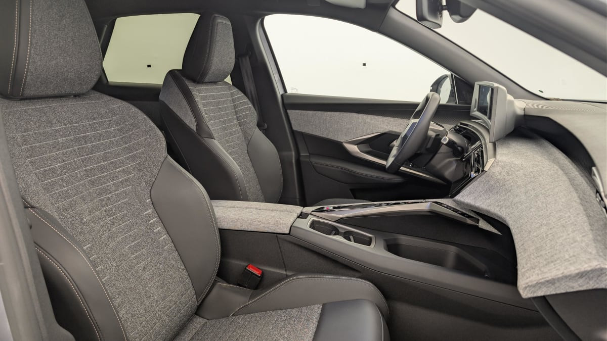 Vente en ligne Peugeot 3008 Hybrid 145 e-DCS6 Allure au prix de 26 450 €