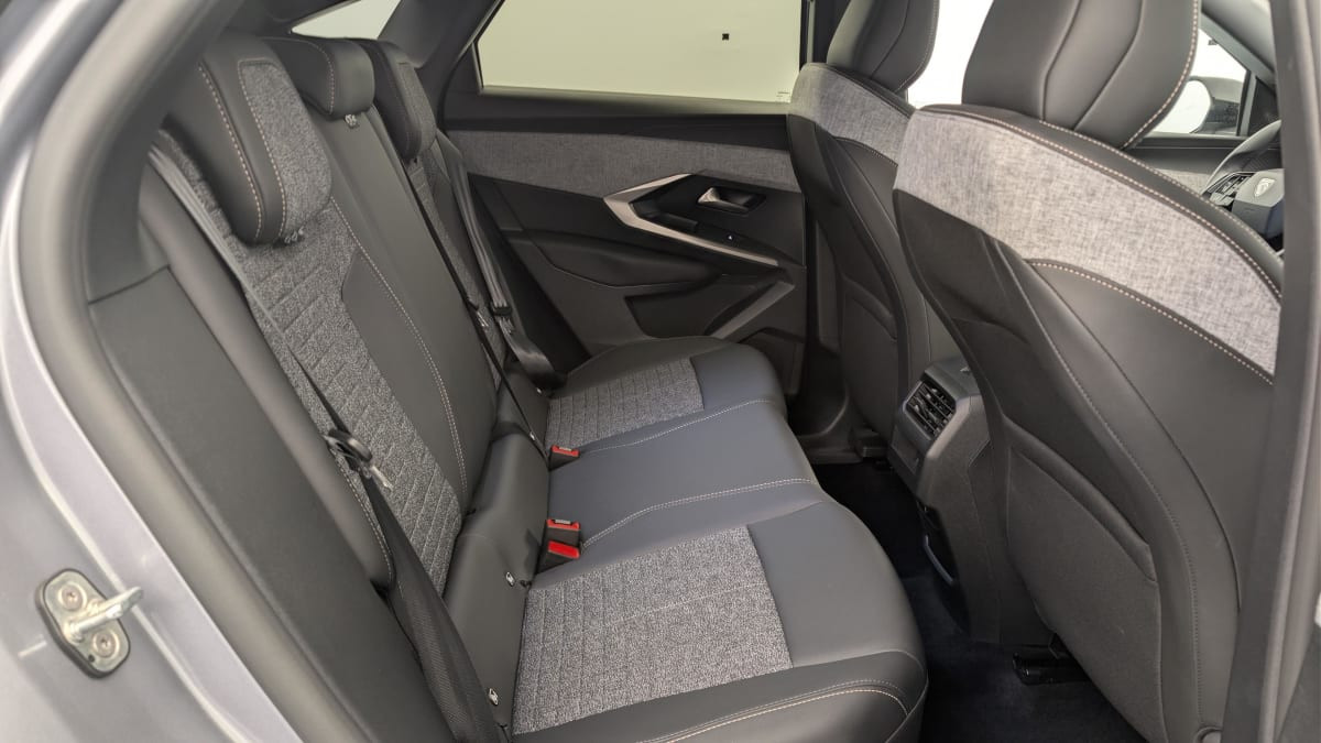 Vente en ligne Peugeot 3008 Hybrid 145 e-DCS6 Allure au prix de 26 450 €