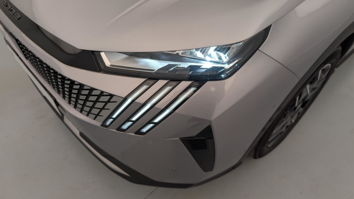 Vente en ligne Peugeot 3008 Hybrid 145 e-DCS6 Allure au prix de 26 450 €