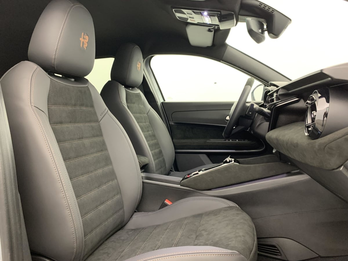 Vente en ligne Alfa Romeo Junior 1.2 Ibrida 145 ch eDCT6 Intensa au prix de 30 890 €