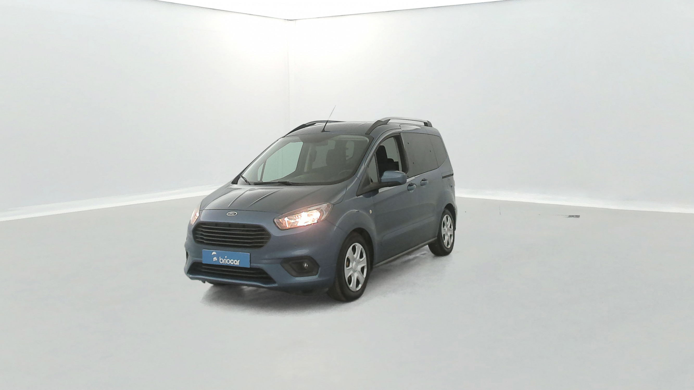 Ford Tourneo Courier 1.5 TDCI 100ch Trend + Radars AV/AR + Climatisation Automatique occasion de 2022 en vente à Rennes