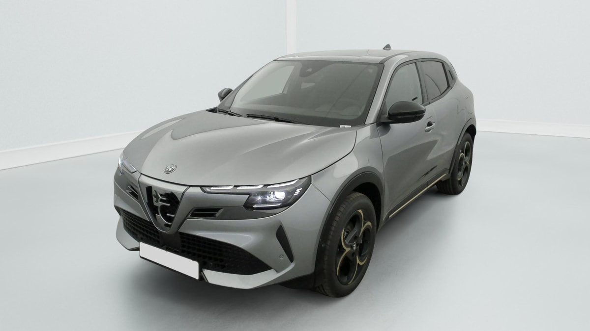 Vente en ligne Alfa Romeo Junior 1.2 Ibrida 145 ch eDCT6 Intensa au prix de 30 890 €