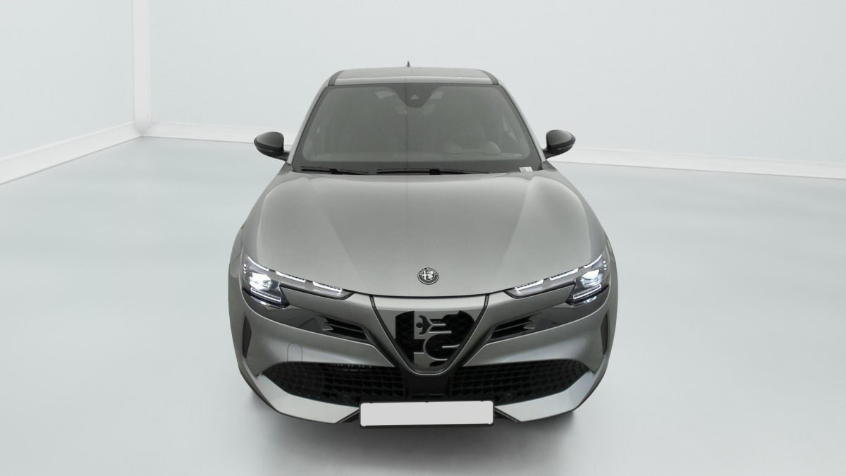 Vente en ligne Alfa Romeo Junior 1.2 Ibrida 145 ch eDCT6 Intensa au prix de 30 890 €