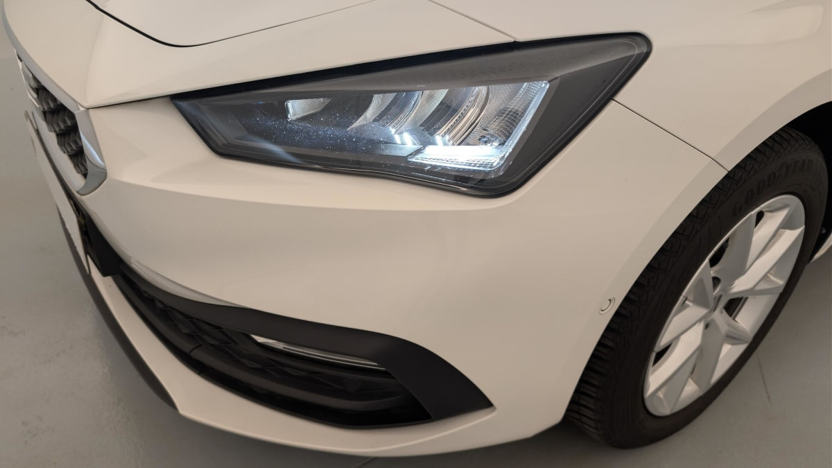 Vente en ligne Seat Leon Sportstourer 1.0 TSI 110 BVM6 Reference au prix de 19 240 €