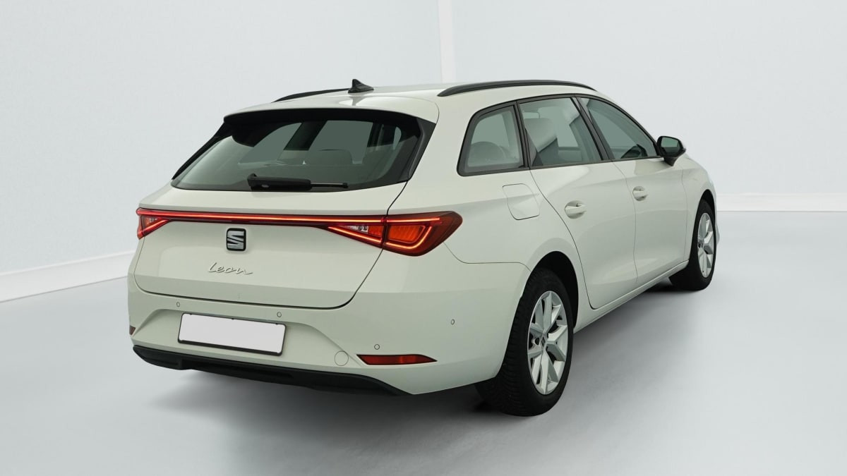 Vente en ligne Seat Leon Sportstourer 1.0 TSI 110 BVM6 Reference au prix de 19 240 €