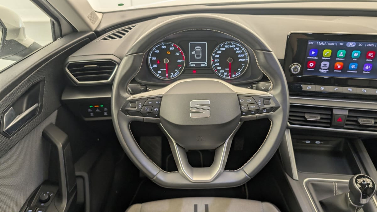 Vente en ligne Seat Leon Sportstourer 1.0 TSI 110 BVM6 Reference au prix de 19 240 €