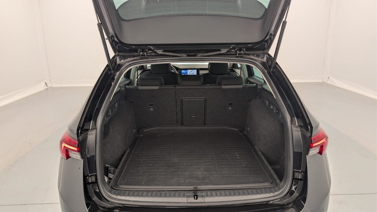 Vente en ligne Skoda Octavia Combi 2.0 TDI 150 ch DSG7 4x4 Ambition au prix de 27 480 €