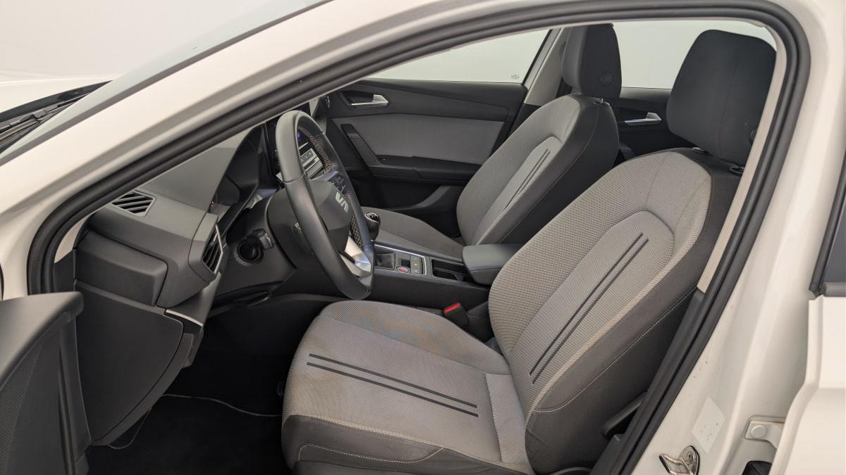 Vente en ligne Seat Leon Sportstourer 1.0 TSI 110 BVM6 Reference au prix de 19 240 €