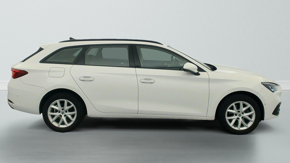 Vente en ligne Seat Leon Sportstourer 1.0 TSI 110 BVM6 Reference au prix de 19 240 €