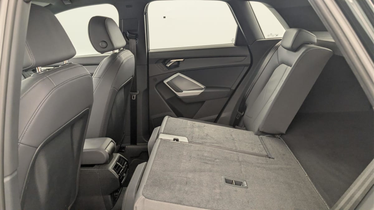 Vente en ligne Audi Q3 35 TDI 150 ch S tronic 7 Design au prix de 32 630 €