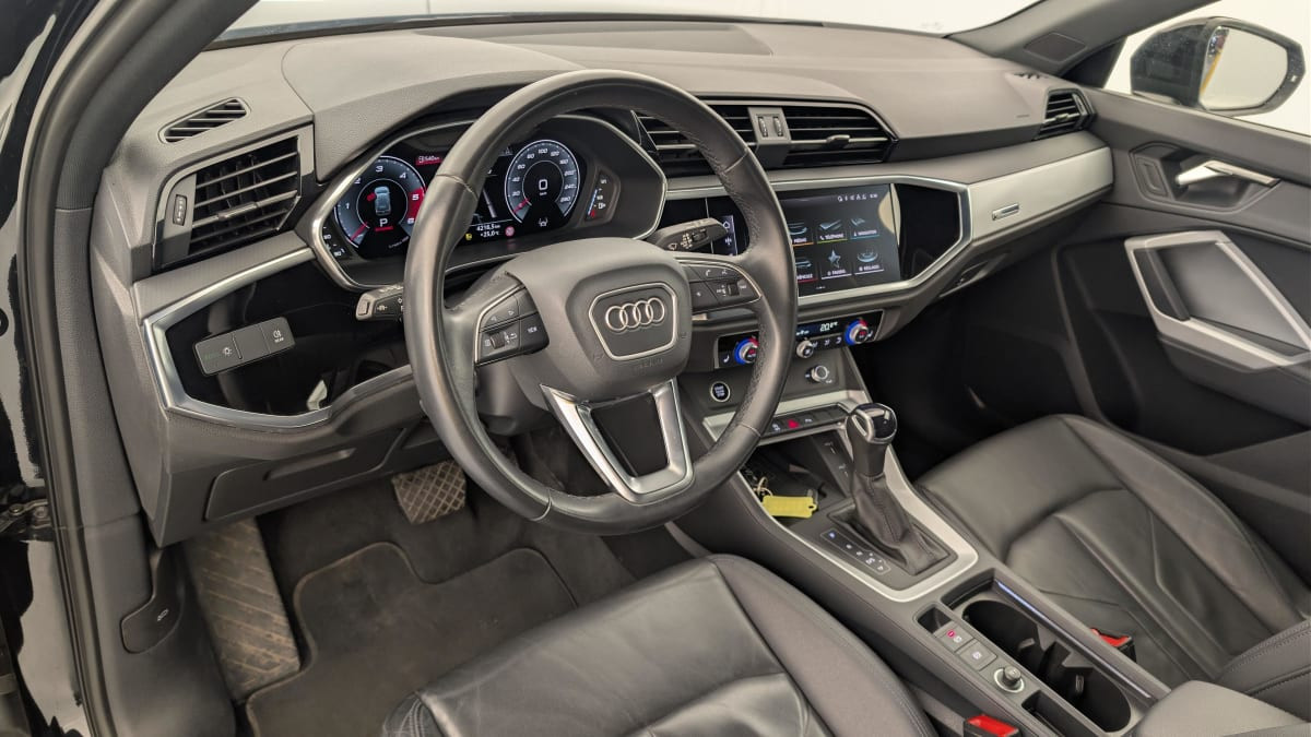 Vente en ligne Audi Q3 35 TDI 150 ch S tronic 7 Design au prix de 32 630 €