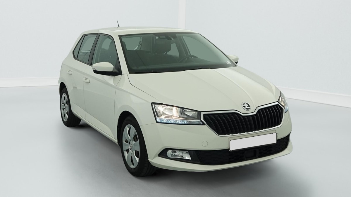 Skoda Fabia 1.0 MPI 60 CH BVM5 BUSINESS occasion de 2021 en vente à Rennes