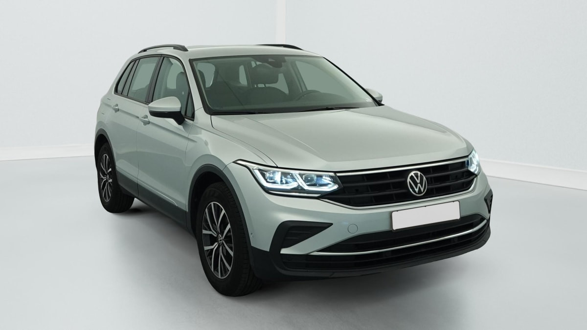 Volkswagen Tiguan 1.5 TSI 150ch BVM6 Life occasion de 2021 en vente à Rennes
