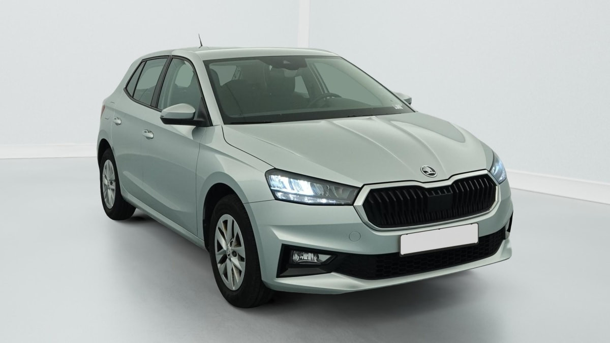 Skoda Fabia 1.0 MPI 80 CH BVM5 AMBITION occasion de 2023 en vente à Rennes