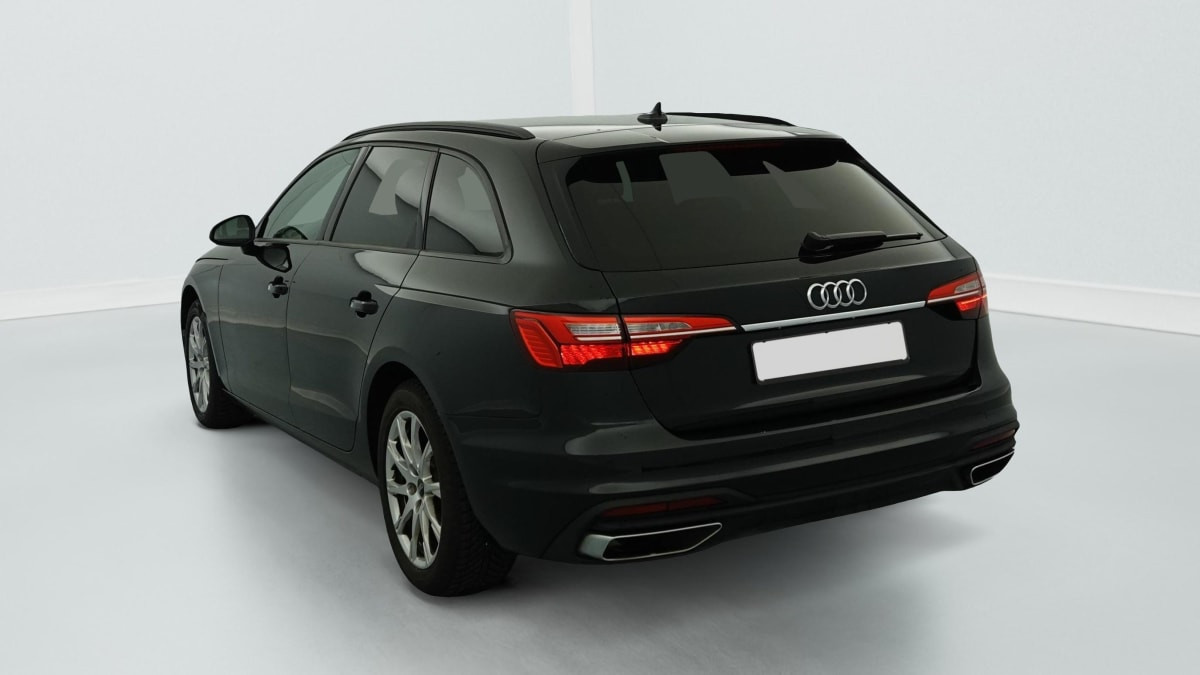 Vente en ligne Audi A4 Avant 35 TFSI 150 S tronic 7 Design au prix de 23 360 €