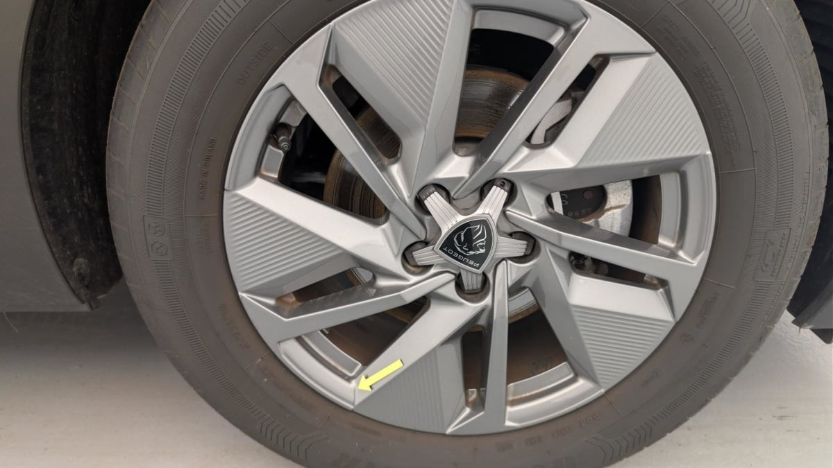 Vente en ligne Peugeot 408 Hybrid 145 e-DCS6 Allure au prix de 23 980 €