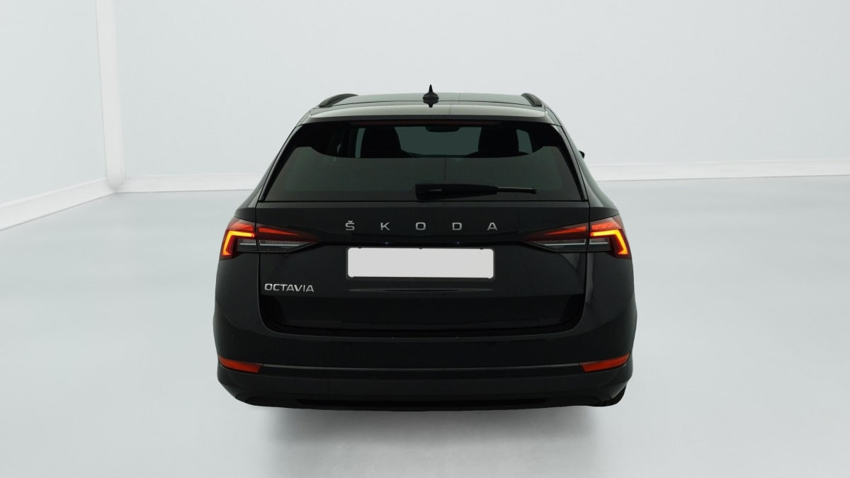 Vente en ligne Skoda Octavia Combi 2.0 TDI 116 ch DSG7 Ambition au prix de 23 360 €