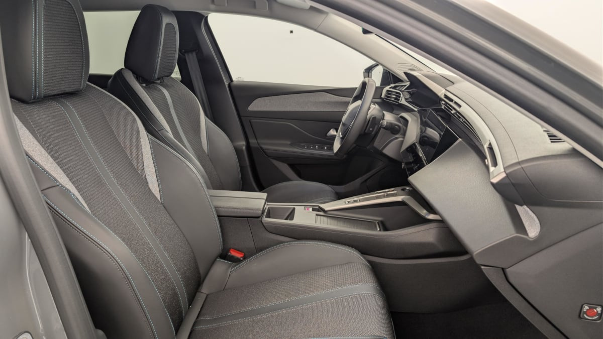 Vente en ligne Peugeot 408 Hybrid 145 e-DCS6 Allure au prix de 23 980 €