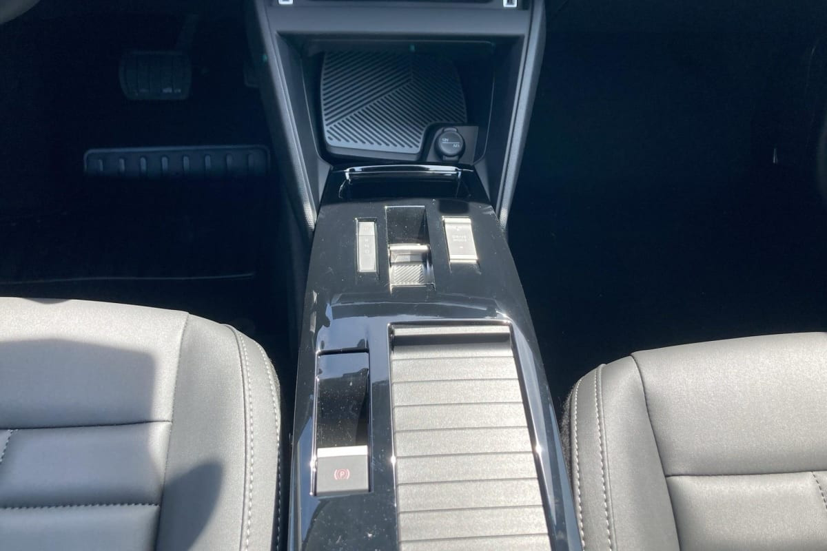 Vente en ligne Citroën C4 Hybride 145 e-DCS6 Max au prix de 23 680 €