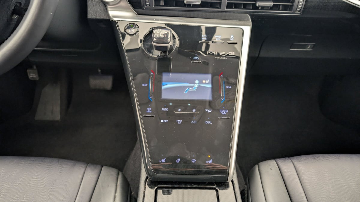 Vente en ligne Toyota Mirai Hydrogene 154 ch Dynamic au prix de 9 970 €
