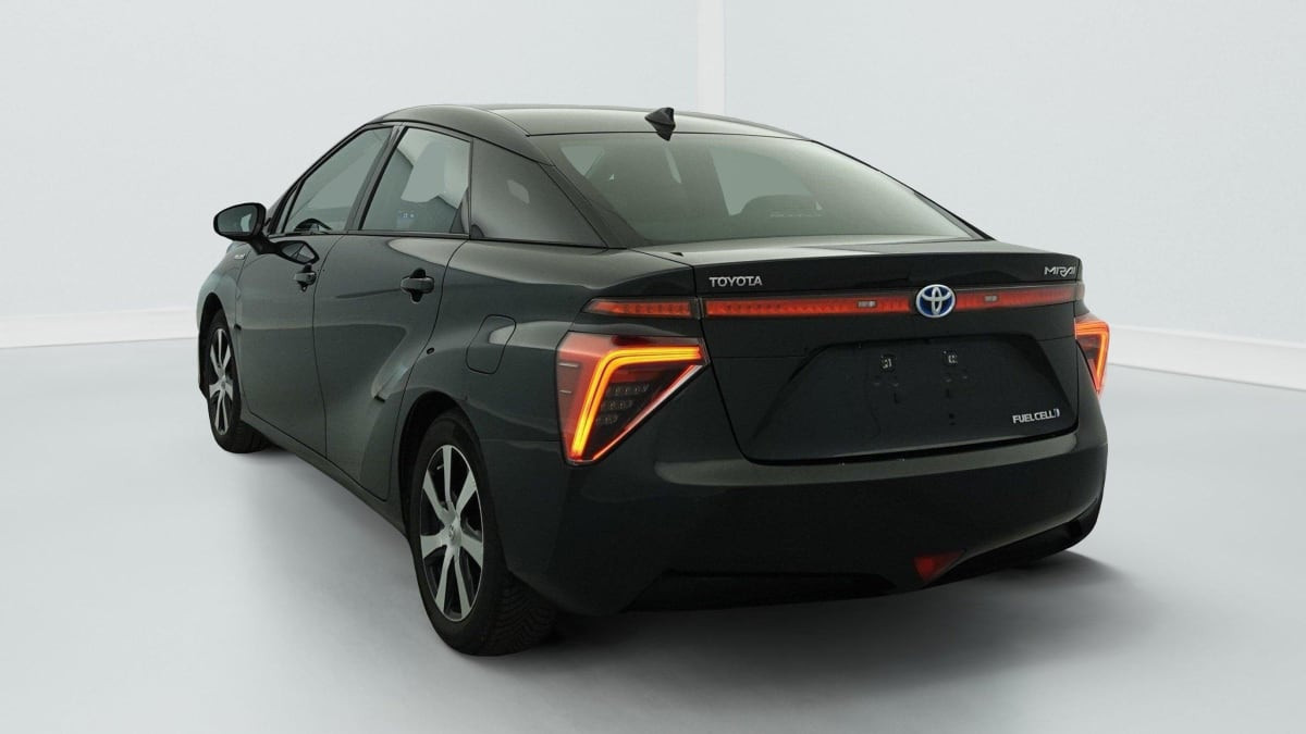 Vente en ligne Toyota Mirai Hydrogene 154 ch Dynamic au prix de 9 970 €