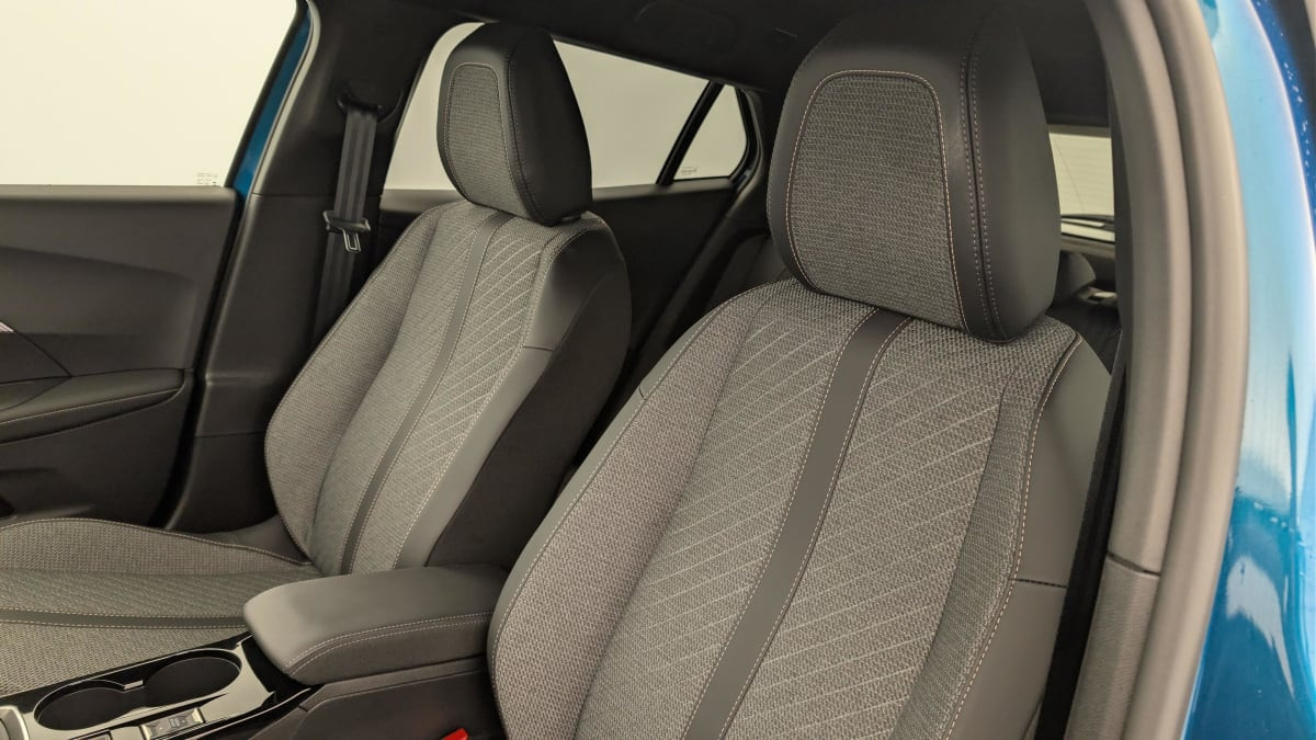 Vente en ligne Peugeot 2008 100 S S BVM6 Allure au prix de 19 350 €