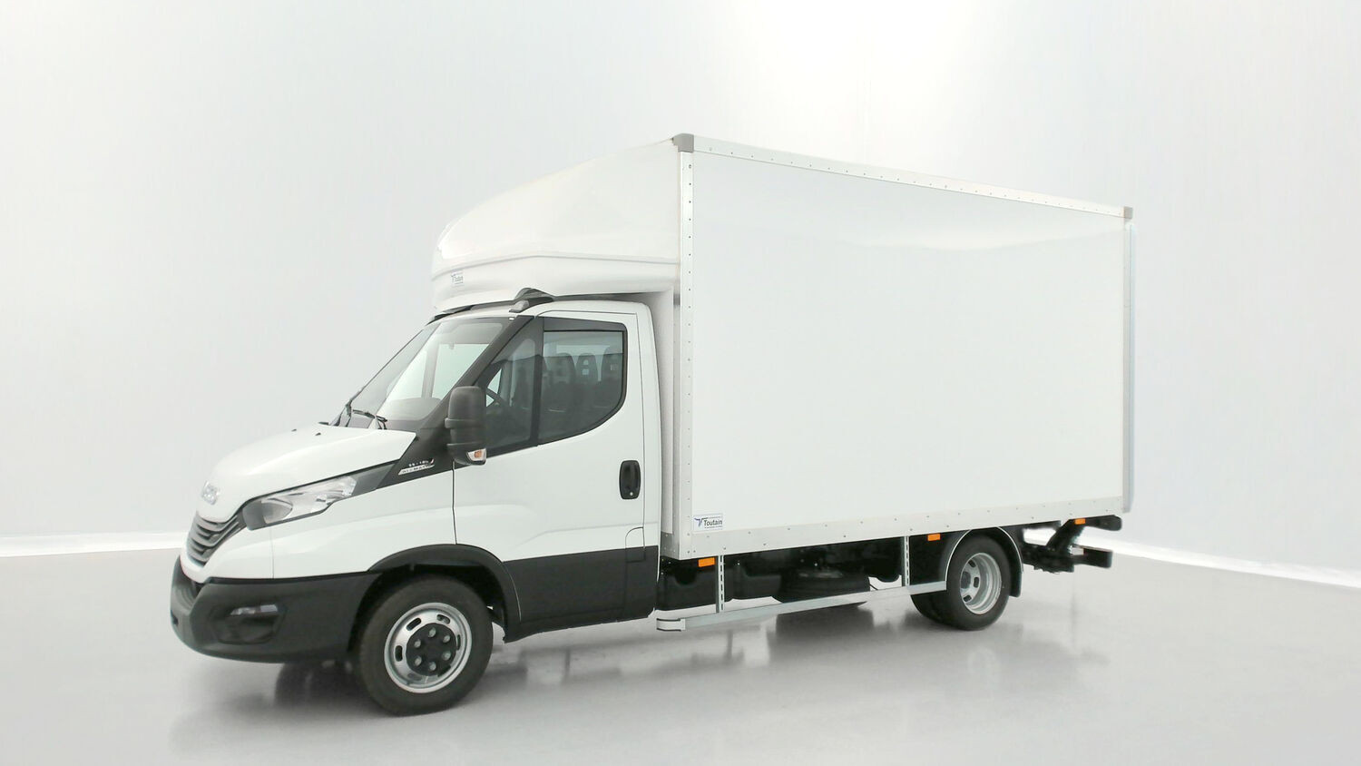 Vente en ligne Iveco Daily DAILY III 35C18HA8 4100 3.0 180ch Caisse 20m³ Toutain au prix de 62 480 €