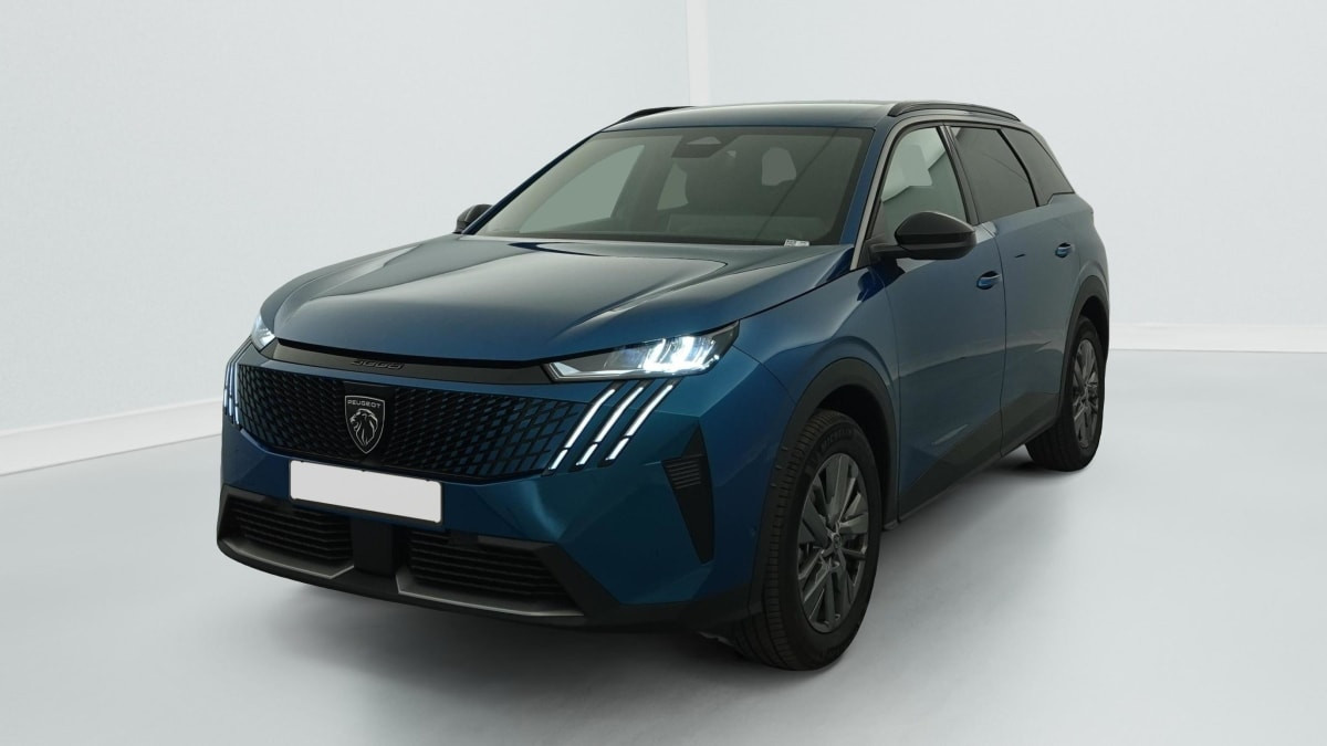 Peugeot 5008 HYBRID 145 CH E-DCS6 ALLURE occasion de 2025 en vente à Rennes