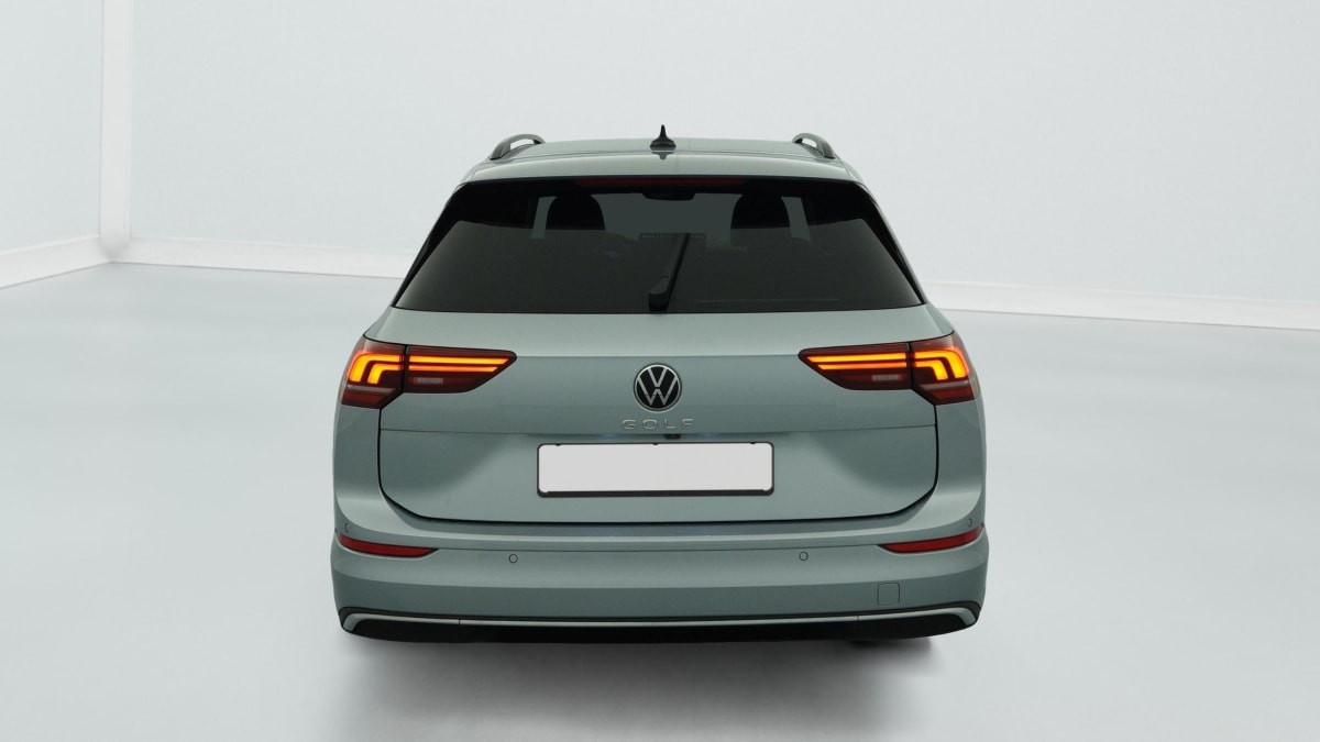 Vente en ligne Volkswagen Golf SW 1.5 TSI EVO2 116 BVM6 LIFE PLUS au prix de 24 390 €