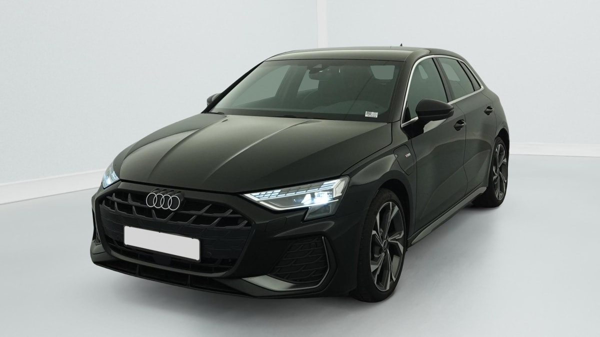 Audi A3 TFSI e Hybride rechargeable 204 S tronic 6 S line occasion de 2025 en vente à Rennes