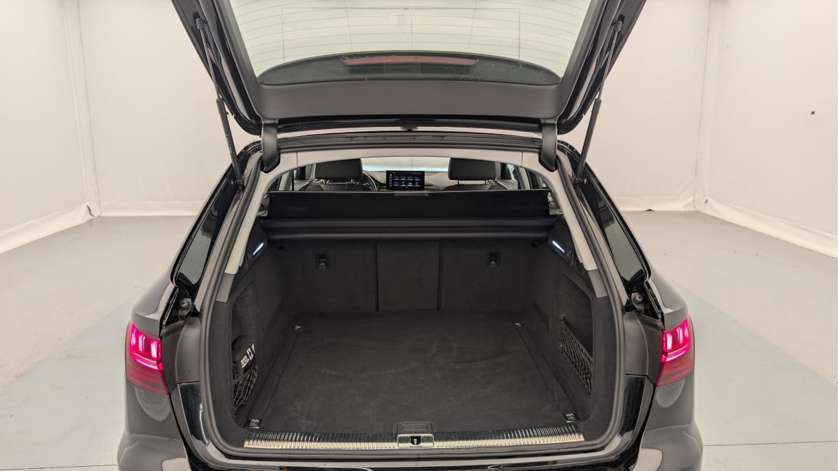 Vente en ligne Audi A4 Avant 35 TDI 163 S tronic 7 Design au prix de 27 480 €