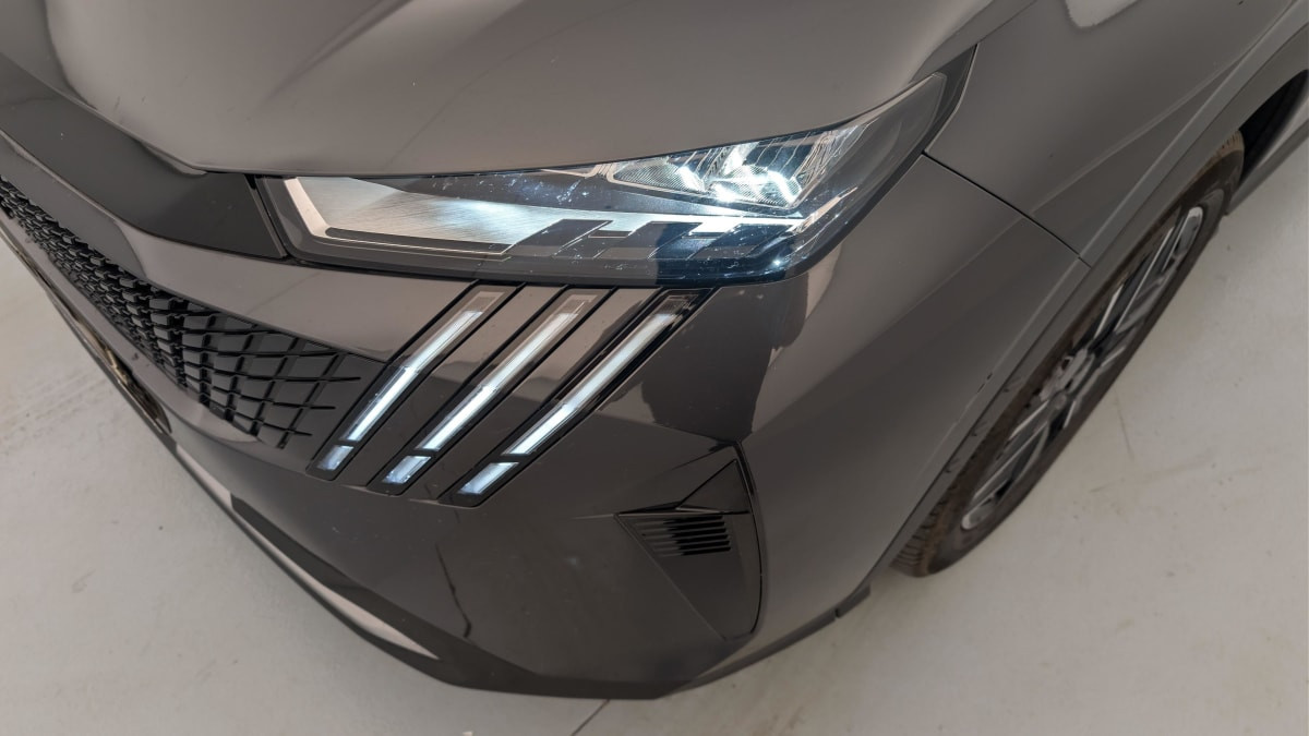 Vente en ligne Peugeot 3008 Hybrid 145 e-DCS6 Allure au prix de 28 510 €
