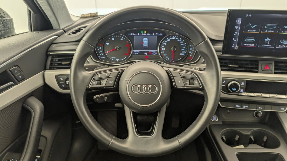 Vente en ligne Audi A4 Avant 35 TDI 163 S tronic 7 Design au prix de 27 480 €