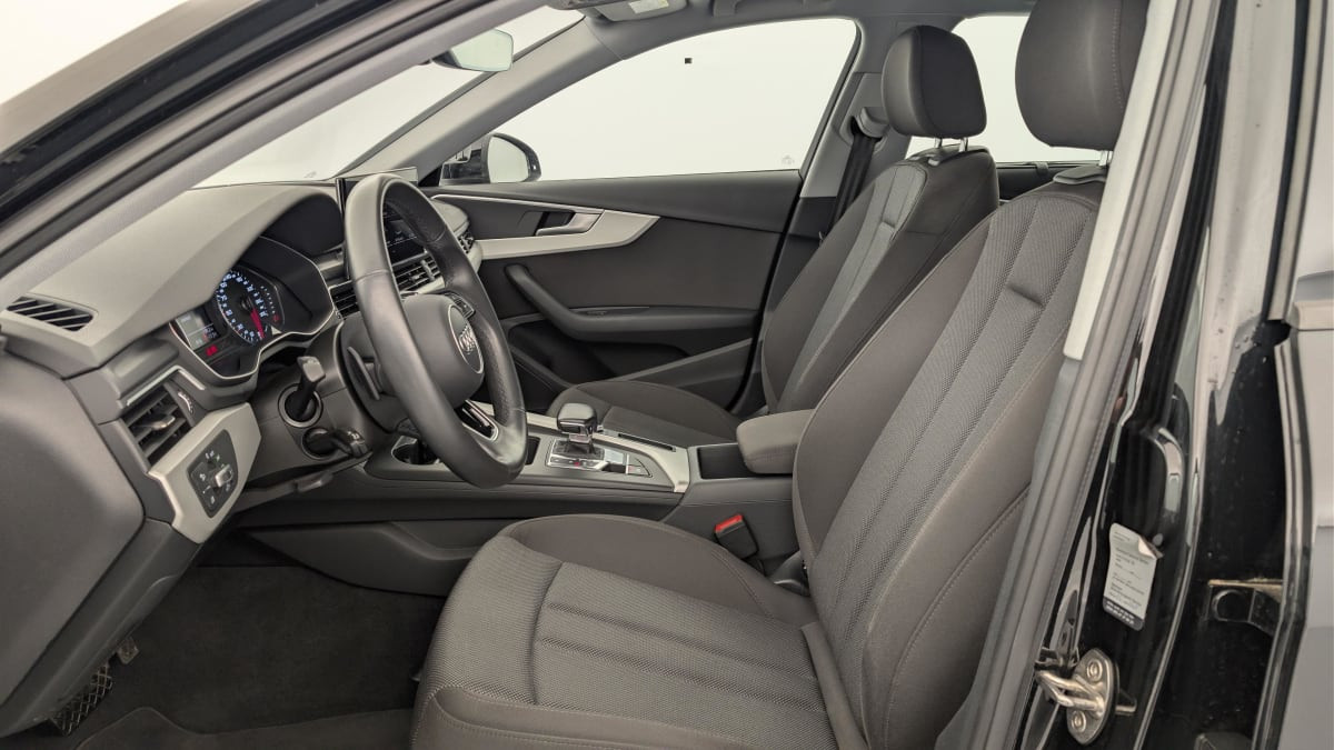 Vente en ligne Audi A4 Avant 35 TDI 163 S tronic 7 Design au prix de 27 480 €