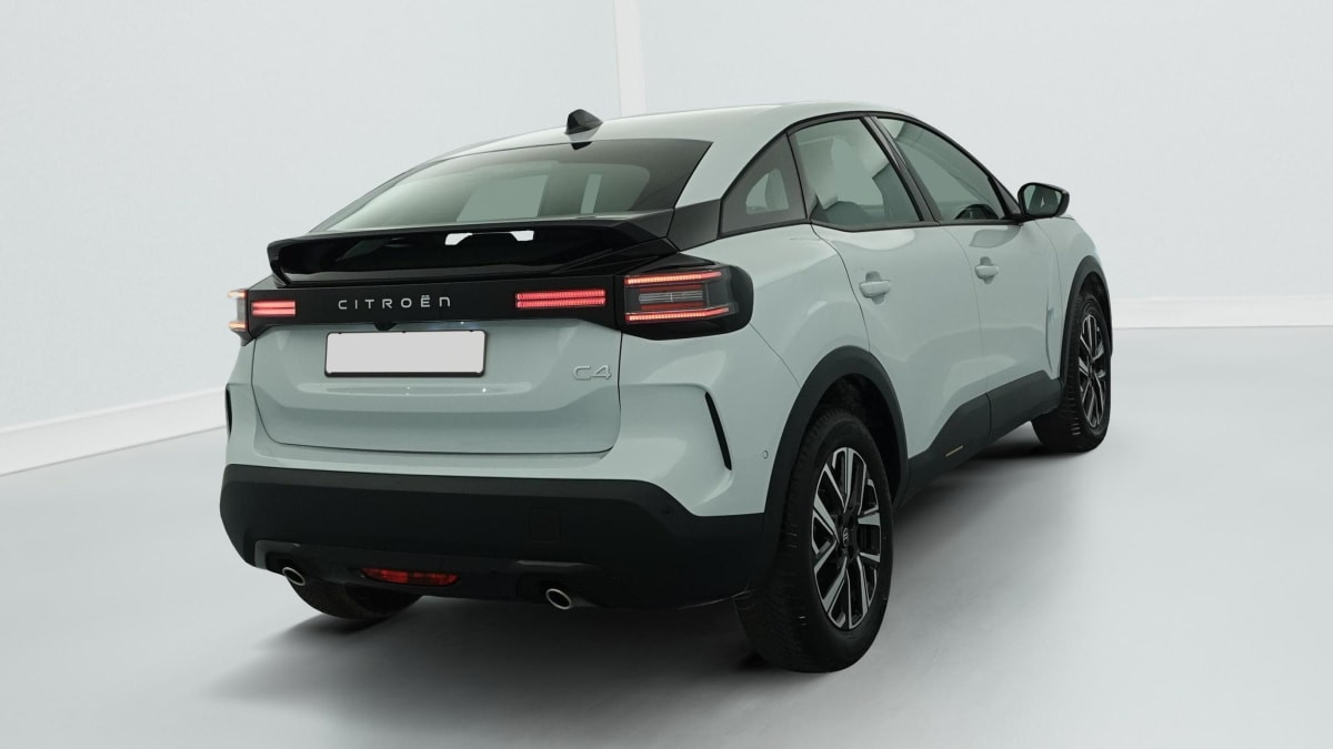 Vente en ligne Citroën C4 Hybride 145 ch e-DCS6 Business au prix de 22 330 €