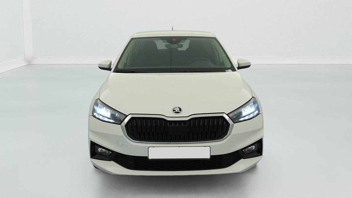 Vente en ligne Skoda Fabia 1.0 TSI 95 CH BVM5 AMBITION au prix de 14 610 €