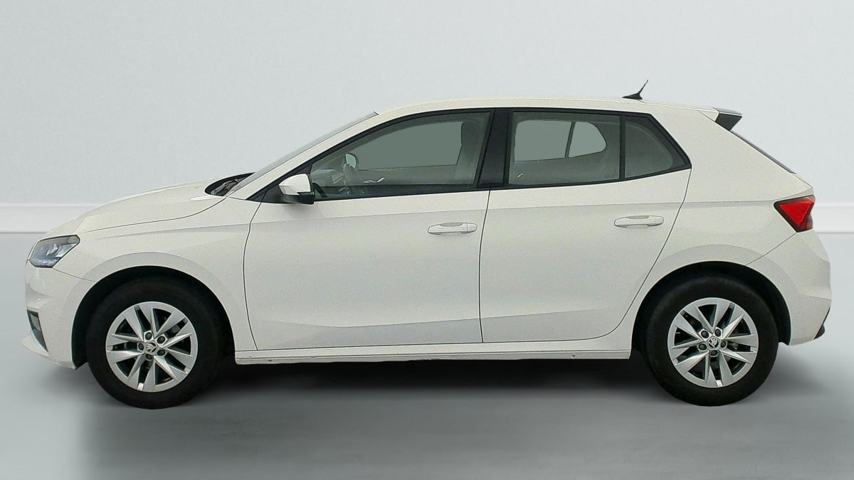 Vente en ligne Skoda Fabia 1.0 TSI 95 CH BVM5 AMBITION au prix de 14 610 €