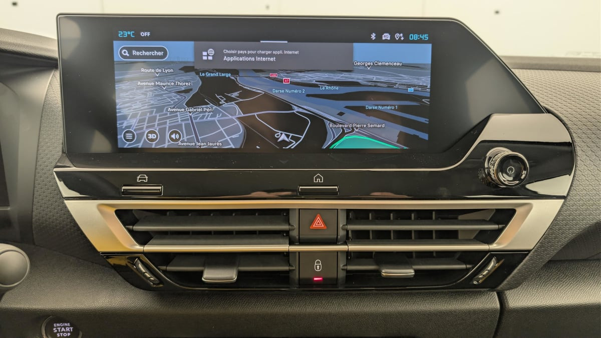 Vente en ligne Citroën C4 Hybride 145 ch e-DCS6 Business au prix de 22 330 €