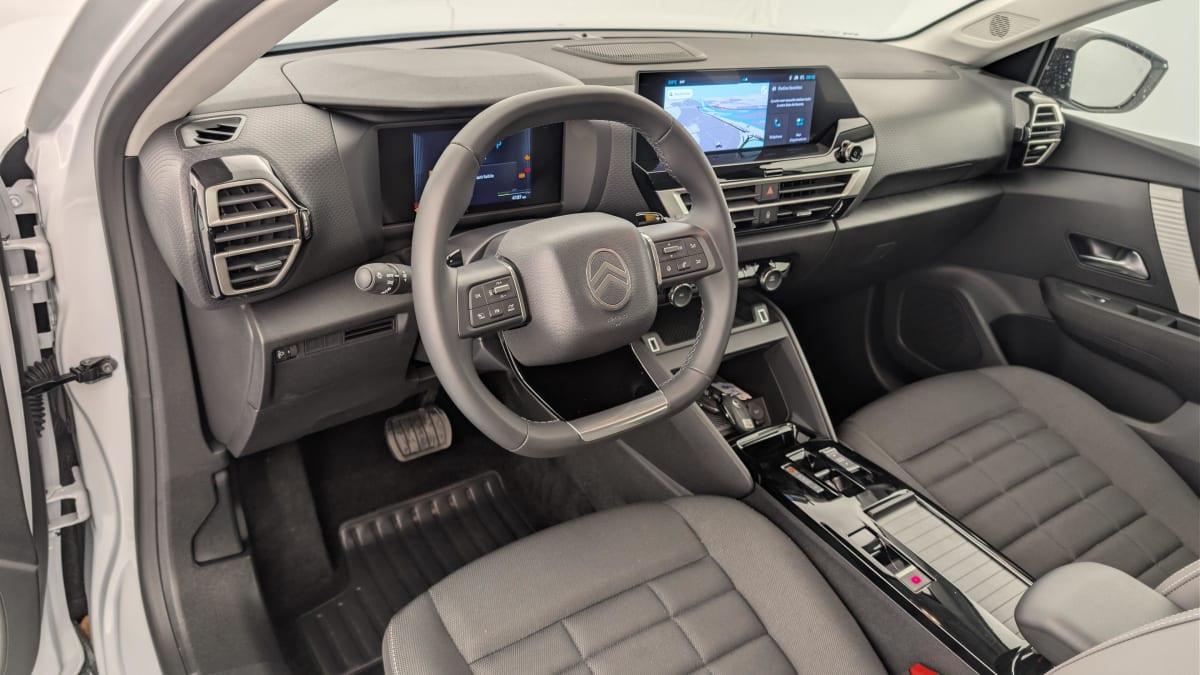 Vente en ligne Citroën C4 Hybride 145 ch e-DCS6 Business au prix de 22 330 €