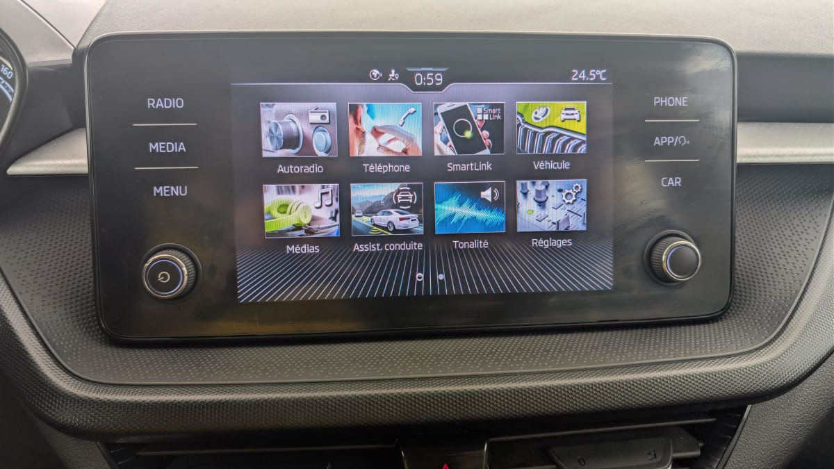 Vente en ligne Skoda Fabia 1.0 TSI 95 CH BVM5 AMBITION au prix de 14 610 €