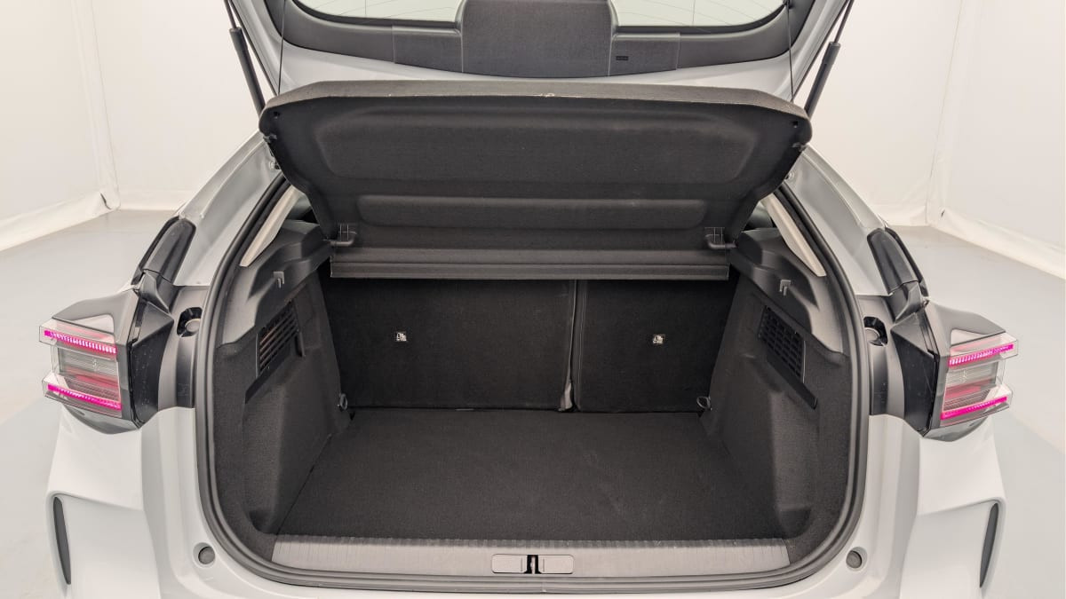 Vente en ligne Citroën C4 Hybride 145 ch e-DCS6 Business au prix de 22 330 €