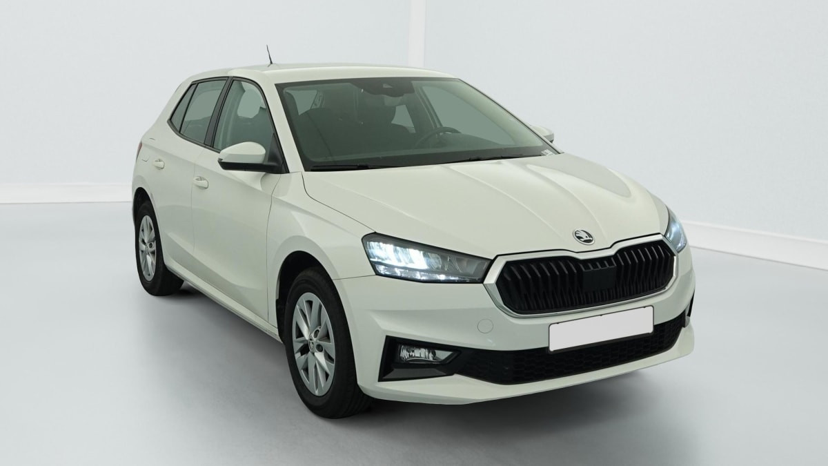 Vente en ligne Skoda Fabia 1.0 TSI 95 CH BVM5 AMBITION au prix de 14 610 €