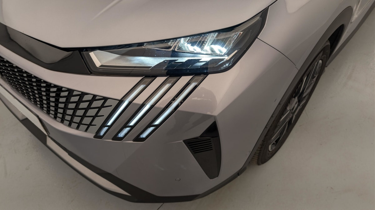 Vente en ligne Peugeot 3008 Hybrid 145 e-DCS6 Allure au prix de 26 450 €